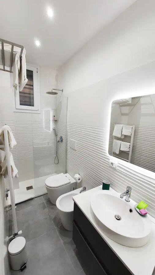 בולוניה Fiera Station Apartment מראה חיצוני תמונה